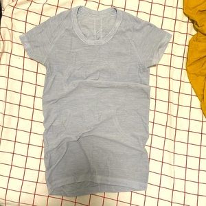 Short sleeved gray lululemon swiftly tech shirt